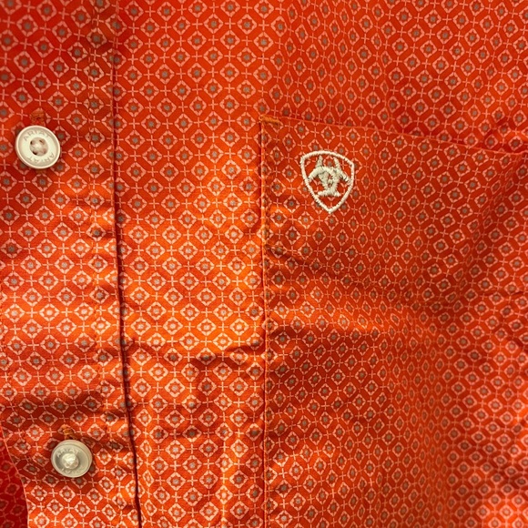 Men’s Ariat STRECH Casual Short Sleeve Button Down - Size L - Tall - Picture 3 of 4